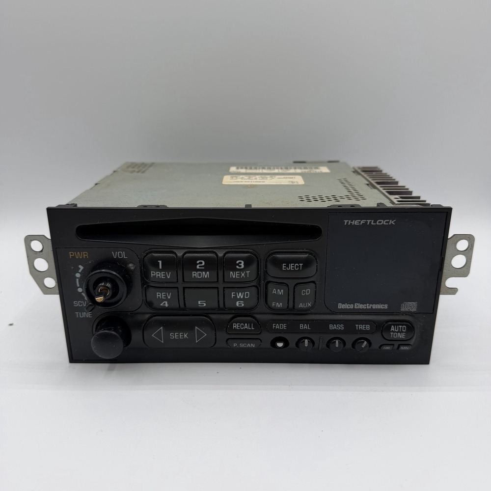 OEM Delco GM GMC Chevy Chevrolet Stereo Radio CD Player 09383075 - Missing Knobs